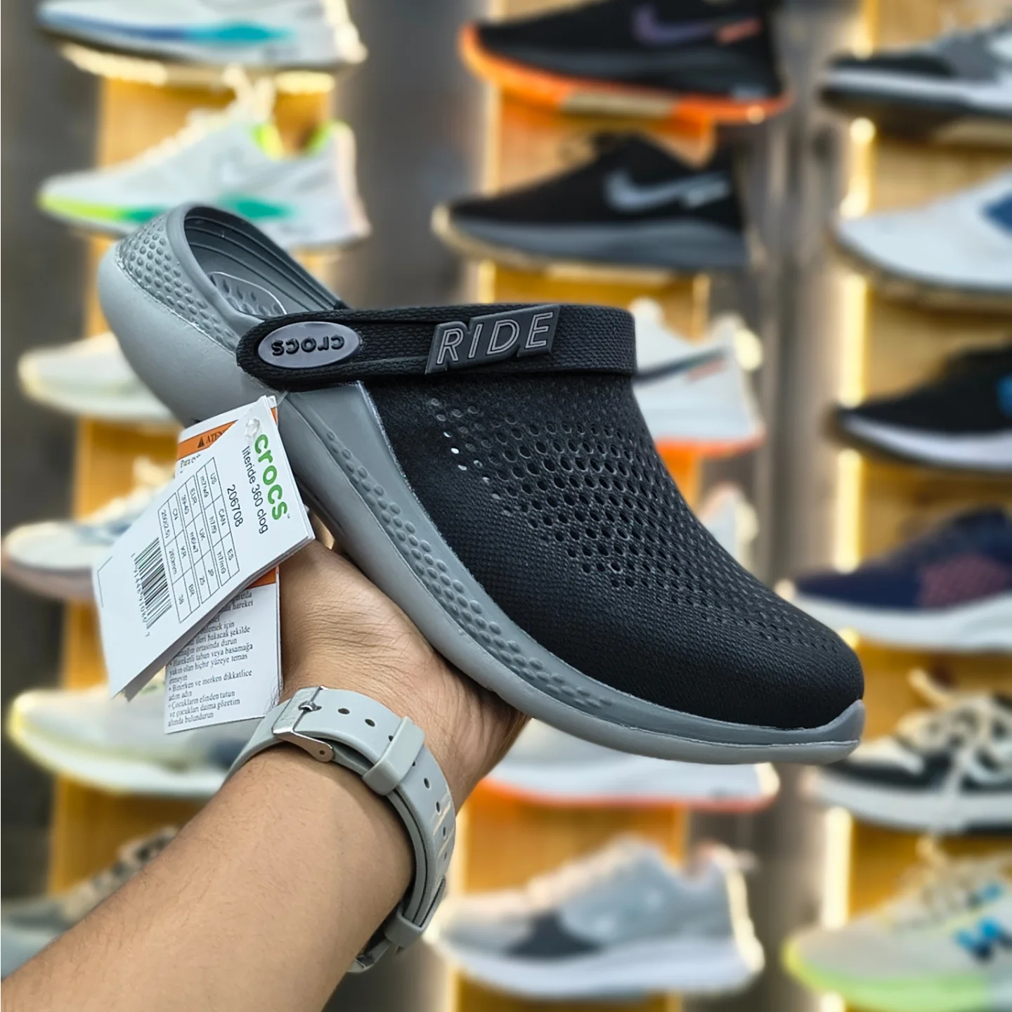 360 Crocs Literide Clogs (Black/Slate Grey)